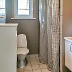 3 Bedroom Pet Friendly In *