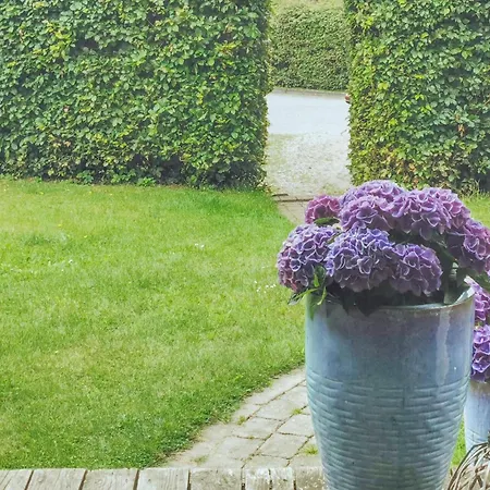 3 Bedroom Pet Friendly In בית נופש Bryrup