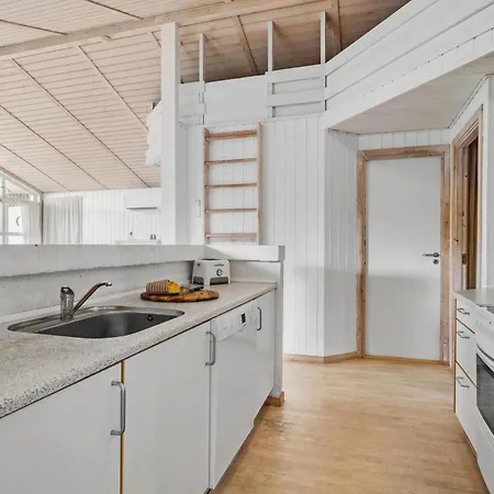 בית נופש 3 Bedroom Pet Friendly In *