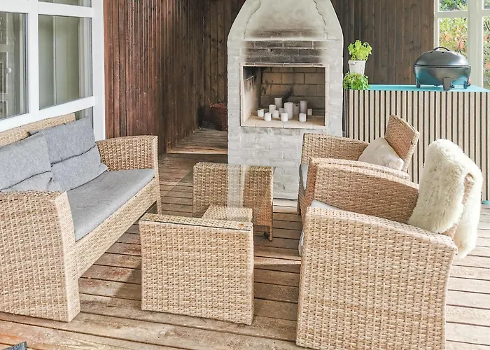 3 Bedroom Pet Friendly In